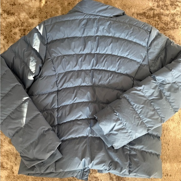 Athleta girl cool days down puffer jacket. EUC size 16 - Picture 3 of 5